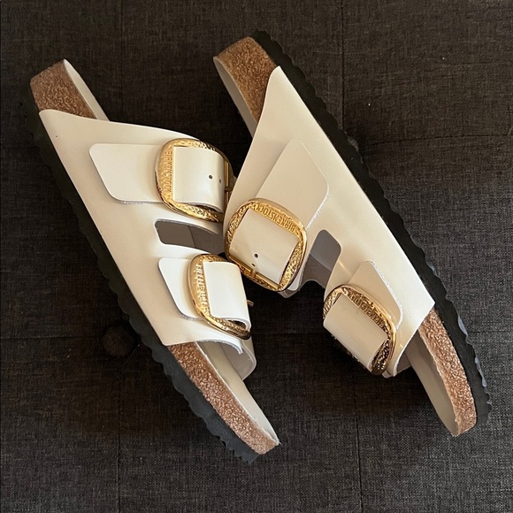 Birkenstock bid buckle Cream Sandals with Gold Buckles - Picture 9 of 9